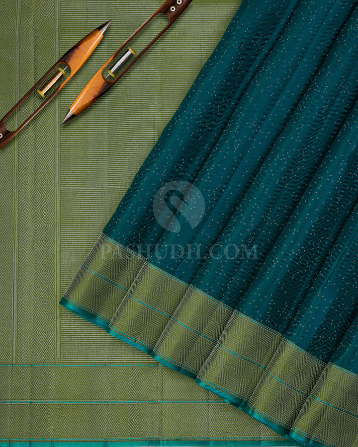 Pine Green and Pear Green Kanjivaram Silk Saree - DJ275(A) - View 1