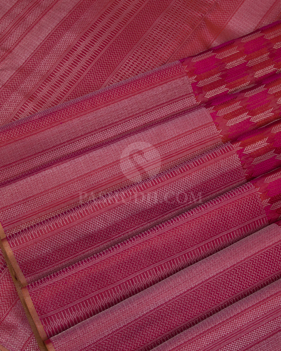 Pink Shot Orange Kanjivaram Silk saree - D521(B) - View 3