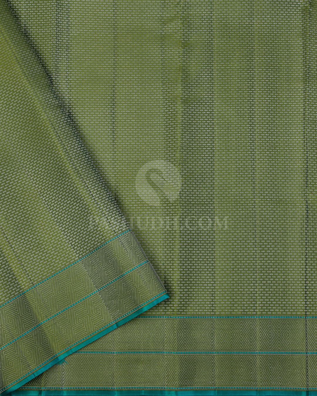 Pine Green and Pear Green Kanjivaram Silk Saree - DJ275(A) - View 2