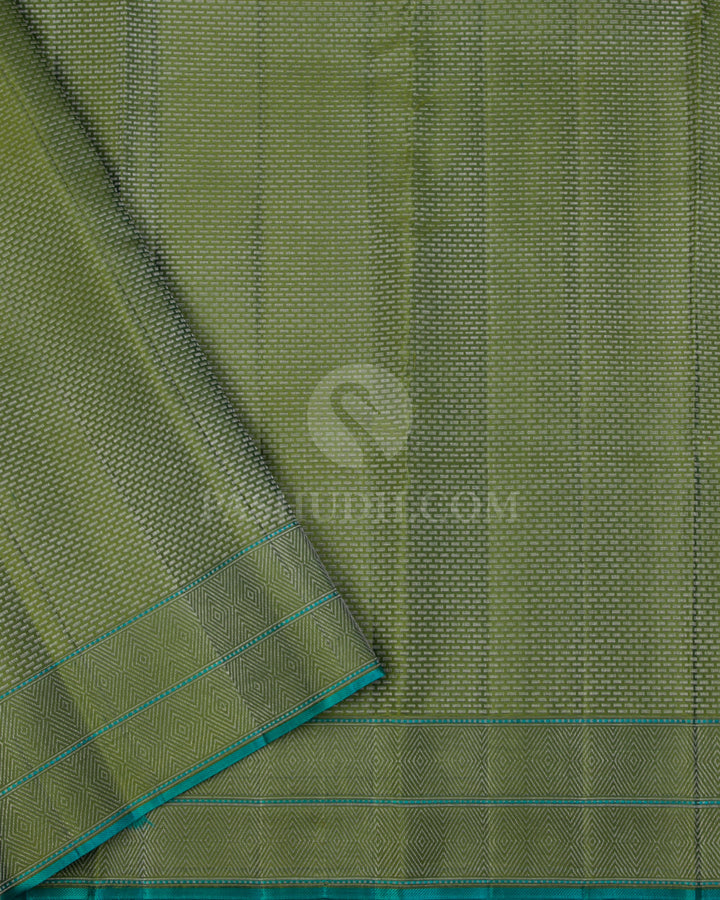 Pine Green and Pear Green Kanjivaram Silk Saree - DJ275(A) - View 2