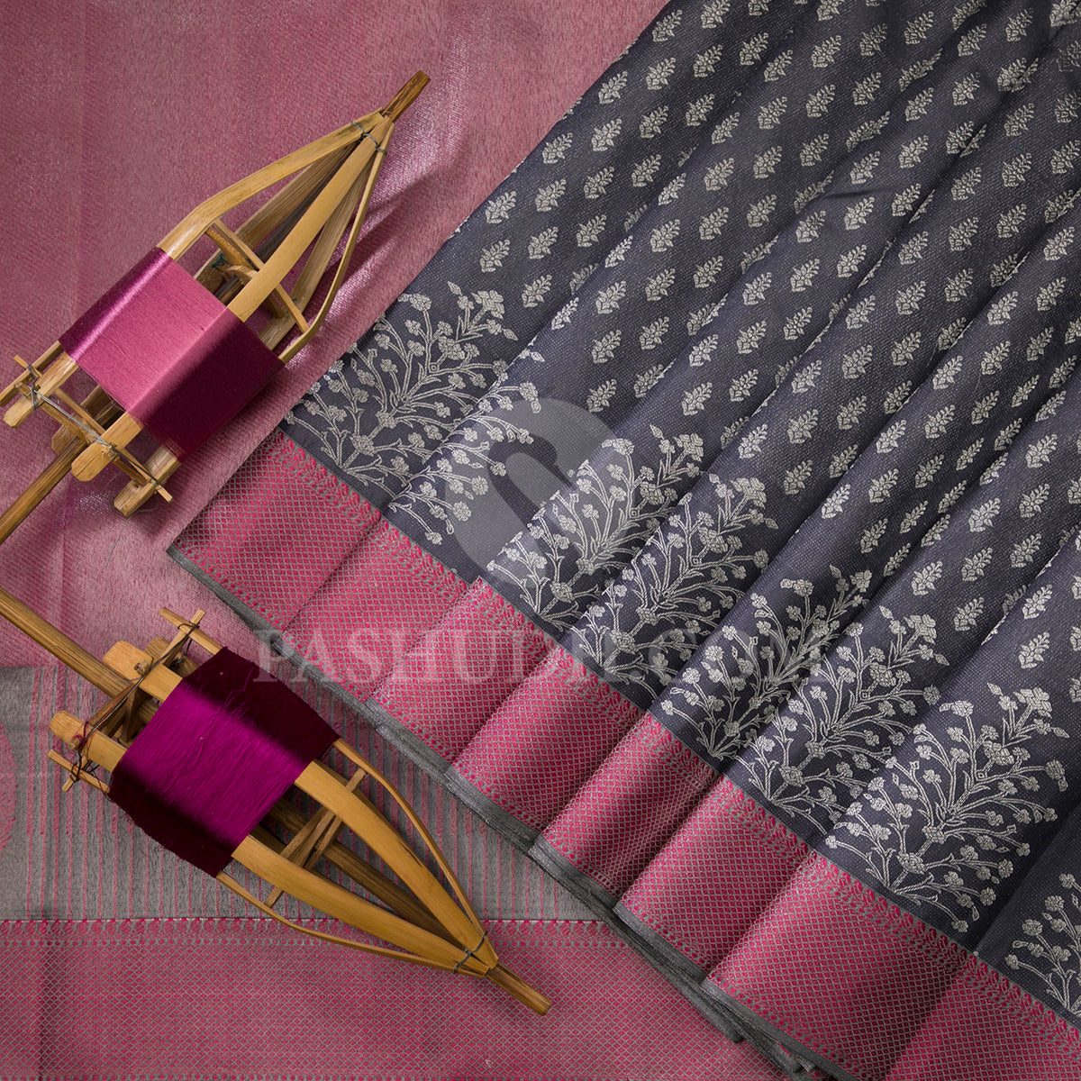 Amaranth x Mint - Pure Kanjivaram Silk Saree with Gold Zari main image 1