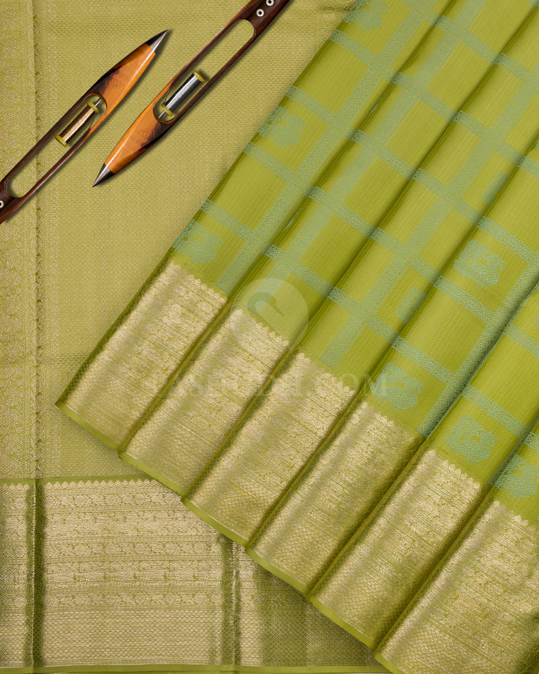 Leaf Green Kanjivaram Silk Saree - D424 - View 2
