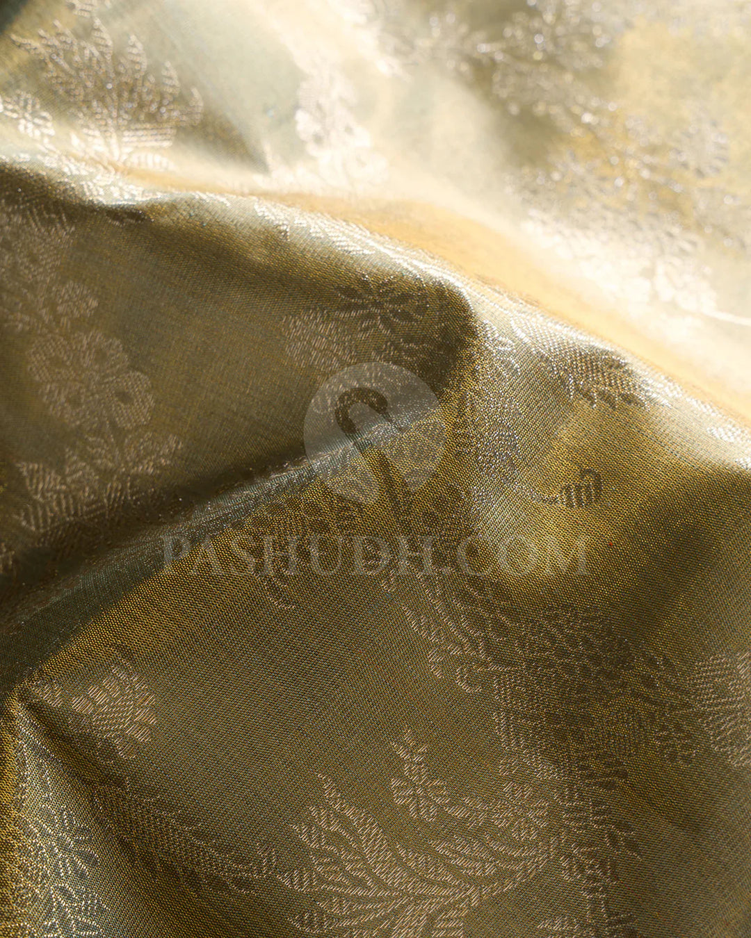 How the Kanjivaram Silk Saree Became a Global Heirloom | Pashudh
