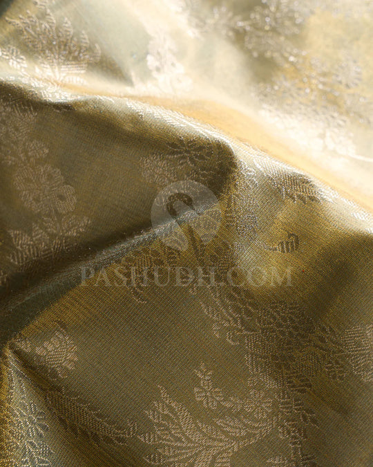 How the Kanjivaram Silk Saree Became a Global Heirloom | Pashudh