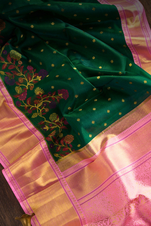 The Language of Flowers: Exploring Floral Motifs in Kanjivaram Sarees