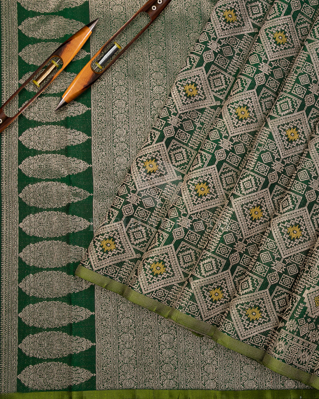 Forest Green Kanjivaam Silk Saree - S1018(A)