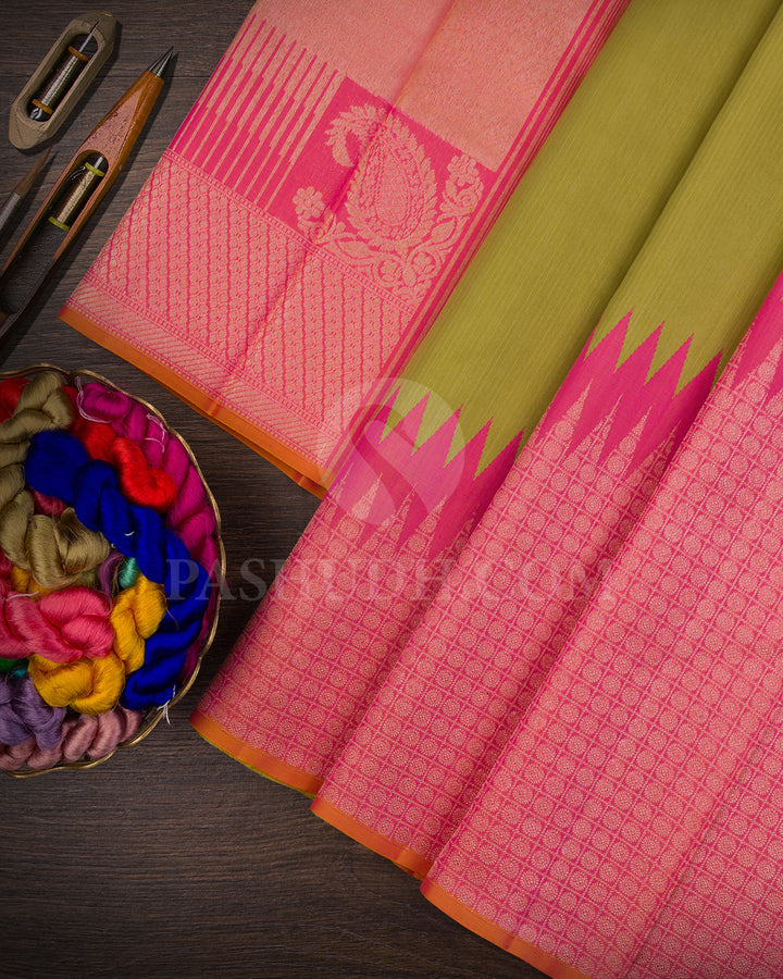 Leaf Green And Punch Pink Rising Border Kanjivaram Silk Saree - S1231( C )