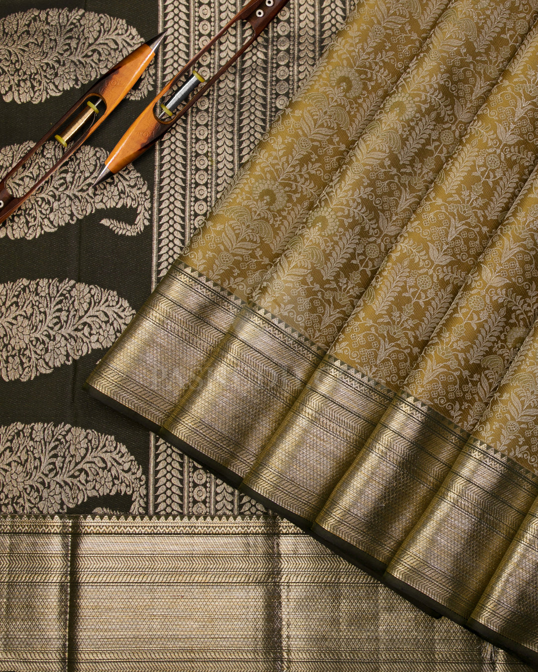 Mehendi Green and Taupe Brown Kanjivaram Silk Saree - D516(B) - View 1