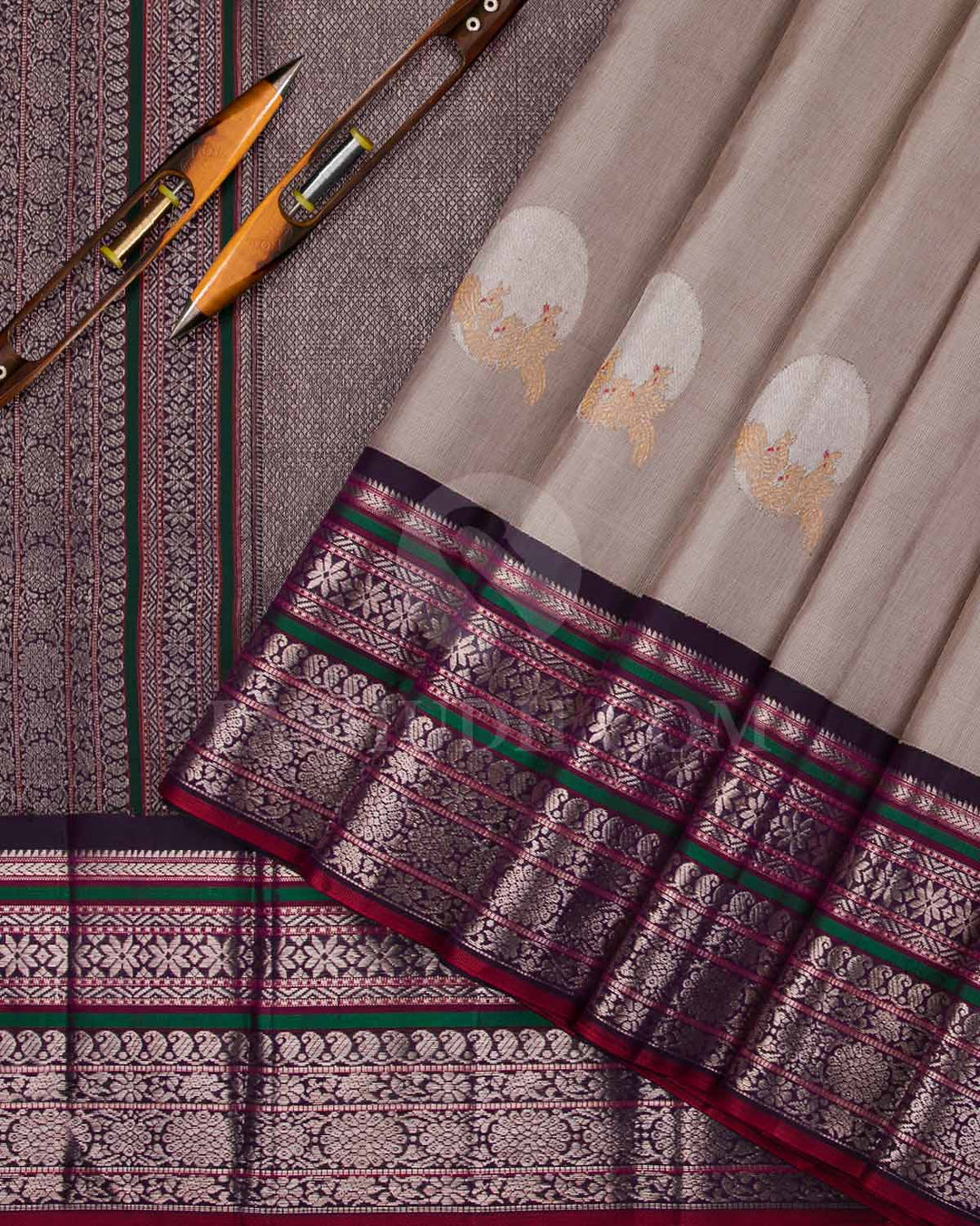 Ivory And Aubergine Kanjivaram Silk Saree - S1221(A)