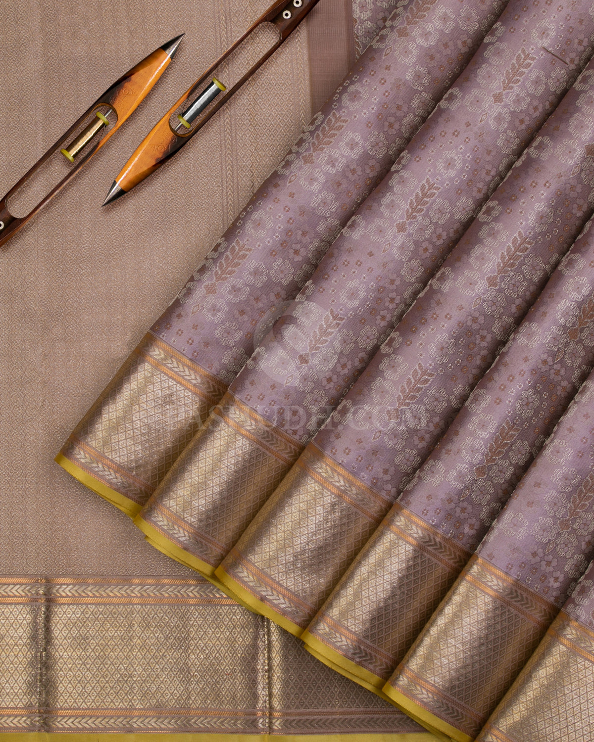 Thistle Lavender Kanjivaram Silk Saree - DT247(B) - View 1