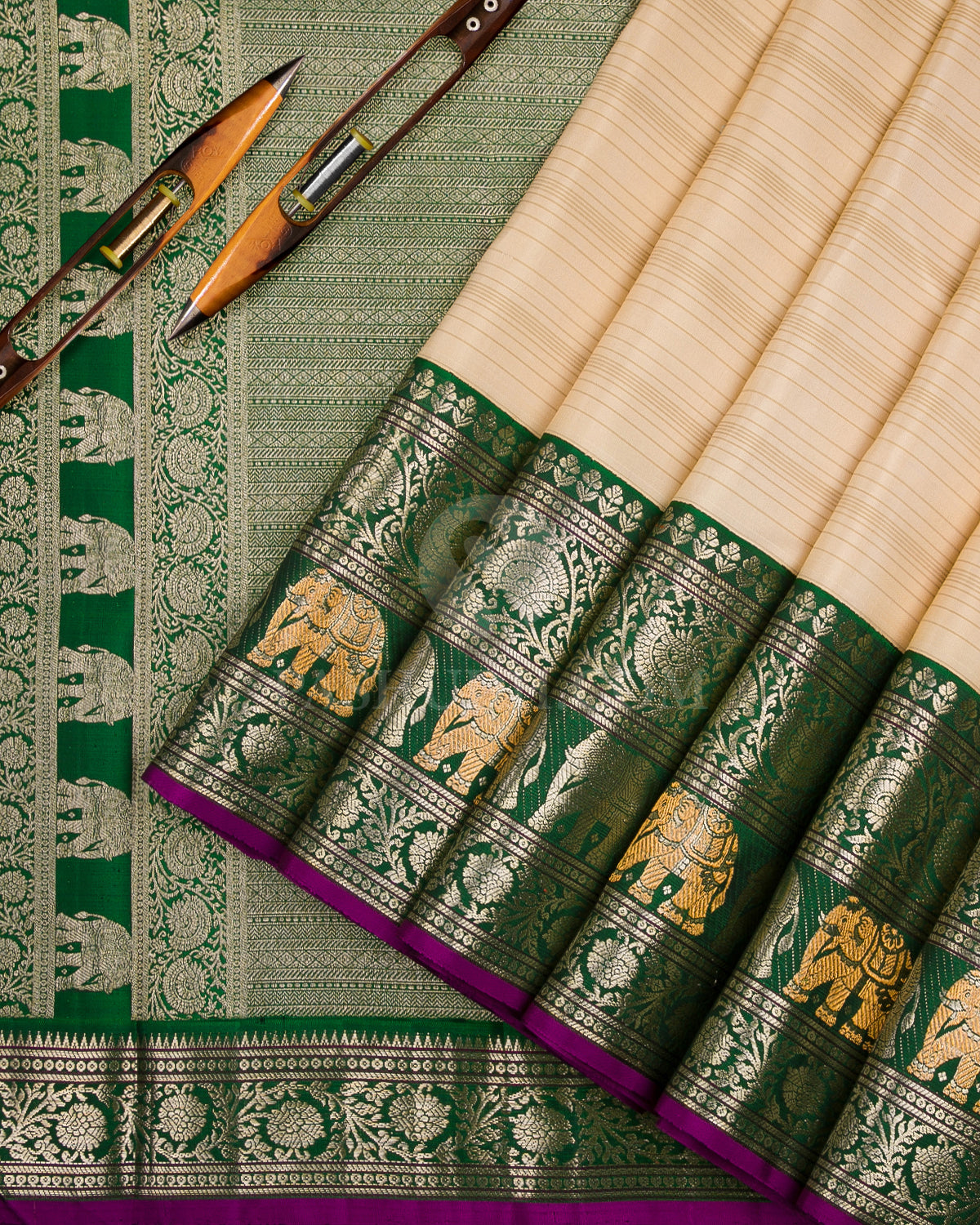 Cream & Forest Green Kanjivaram Silk Saree - S1013(C) - View 2