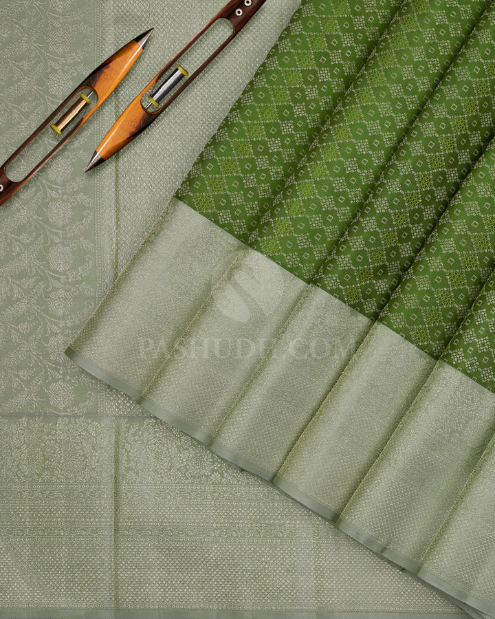 Shamrock Green and Sage Green kanjivaram Silk Saree - DT251(B) - View 1
