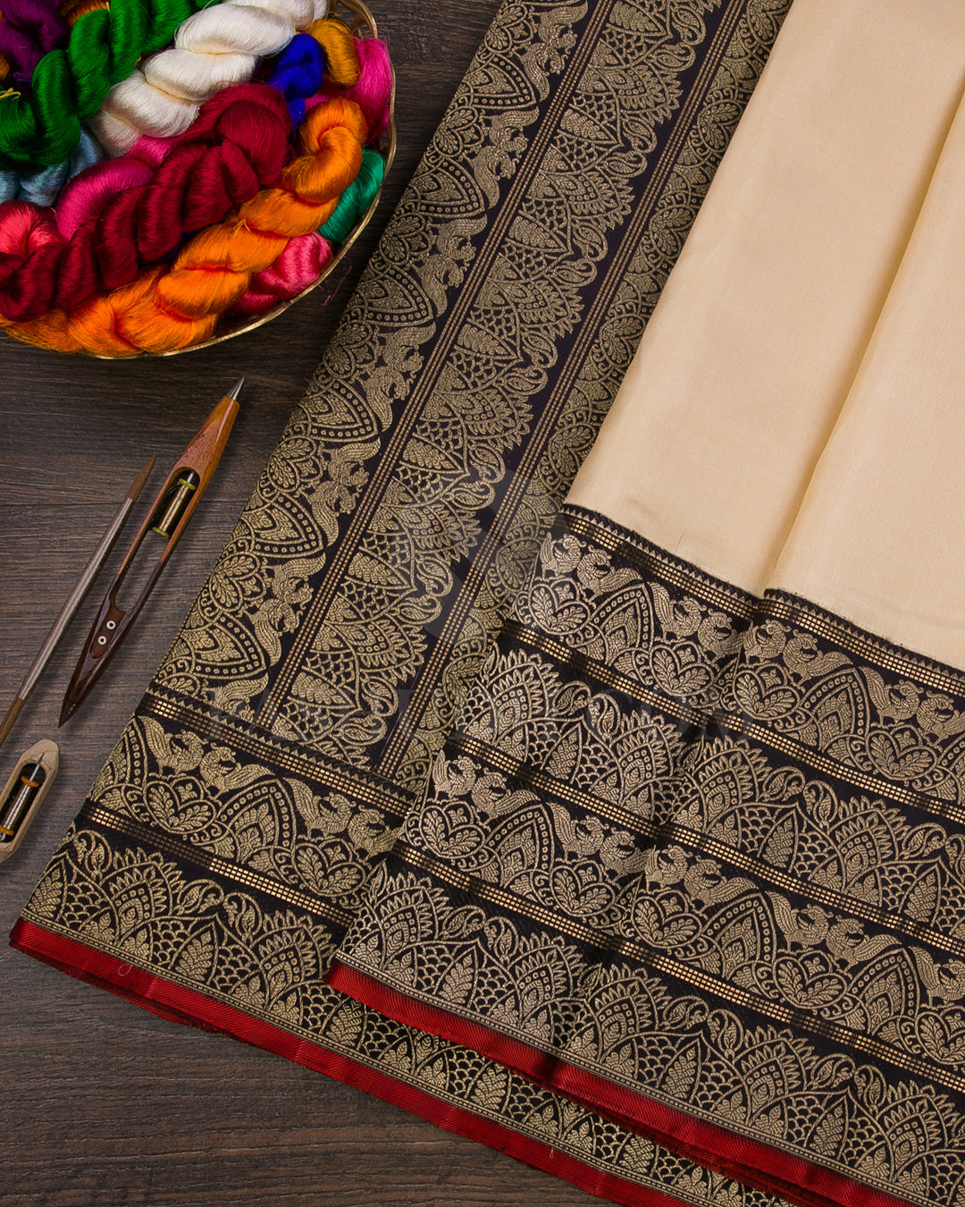 Cream And Deep Aubergine Kanjivaram Silk Saree - S1292(A)