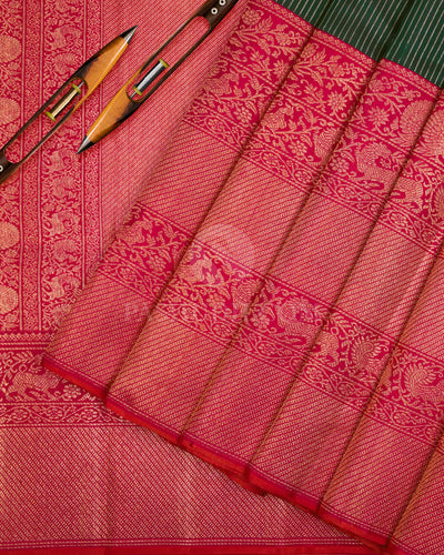 Bottle Green and Pink Shot Red Kanjivaram Silk Saree - S1106(A) - View 2