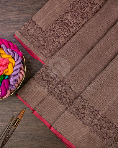 Brown Kanjivaram Silk Saree - DT294(A)