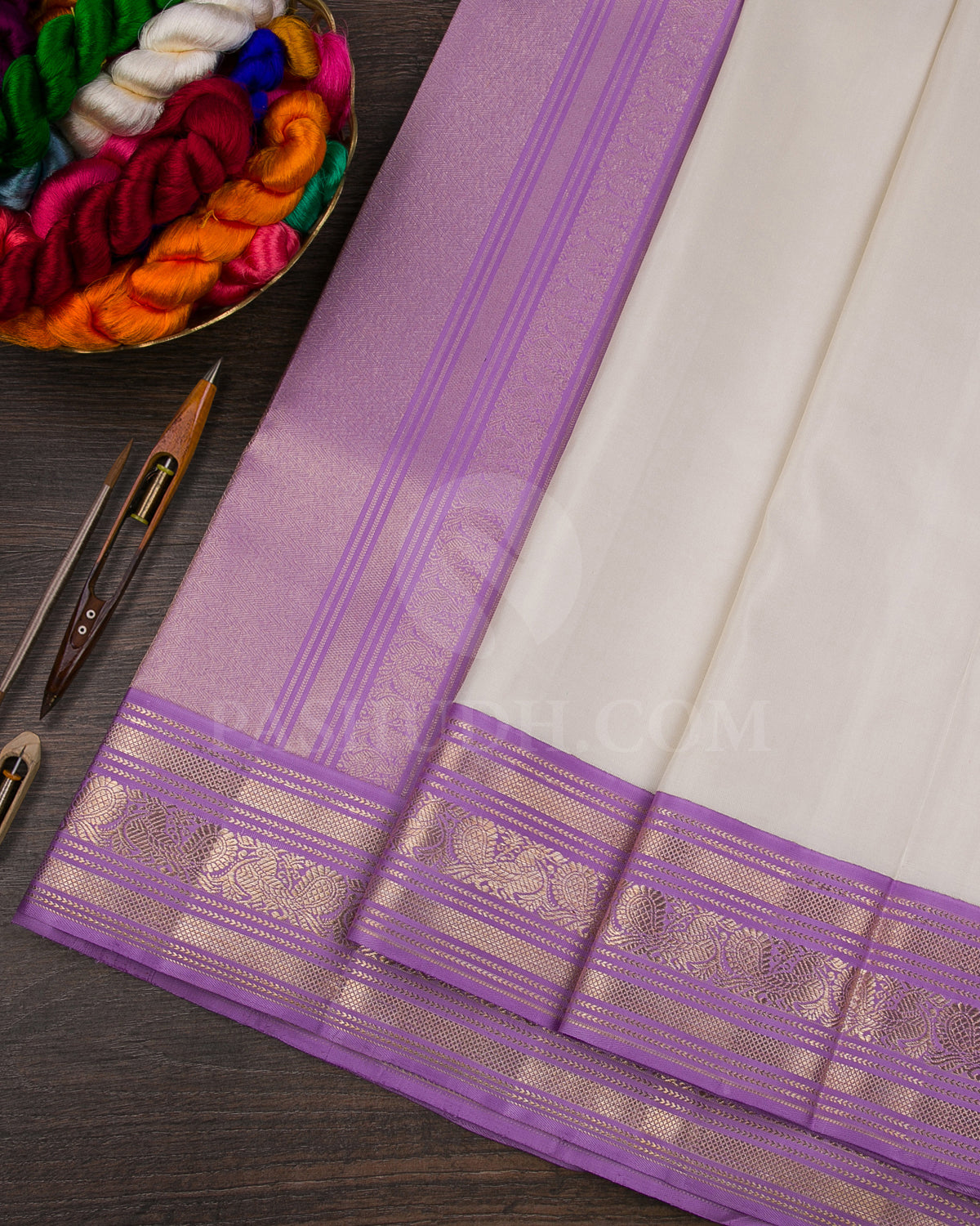 Cream And Lavender Kanjivaram Silk Saree - S1296(B)