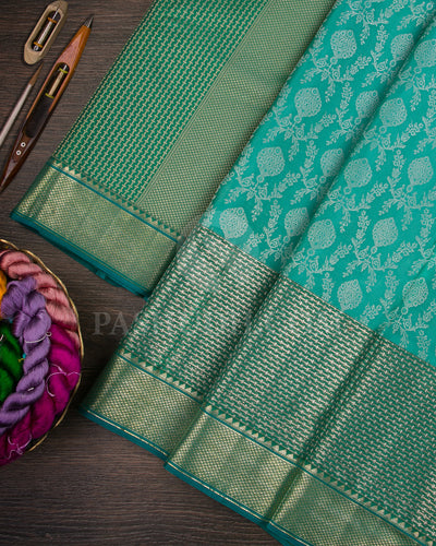 Mild Turquoise Blue And Green Kanjivaram Silk Saree - DT260(D)