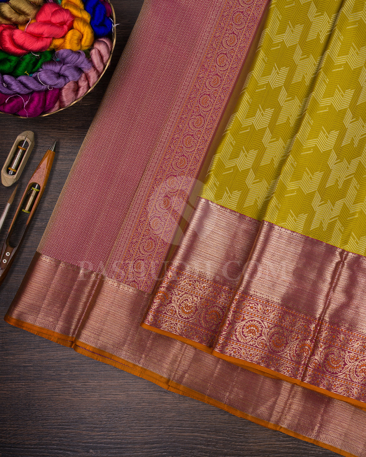 Neon Green And Raspberry Pink Kanjivaram Silk Saree - DT290( C )