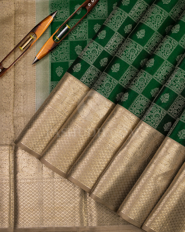 Emerald Green and Beige Kanjivaram Silk Saree - DT185 - View 2