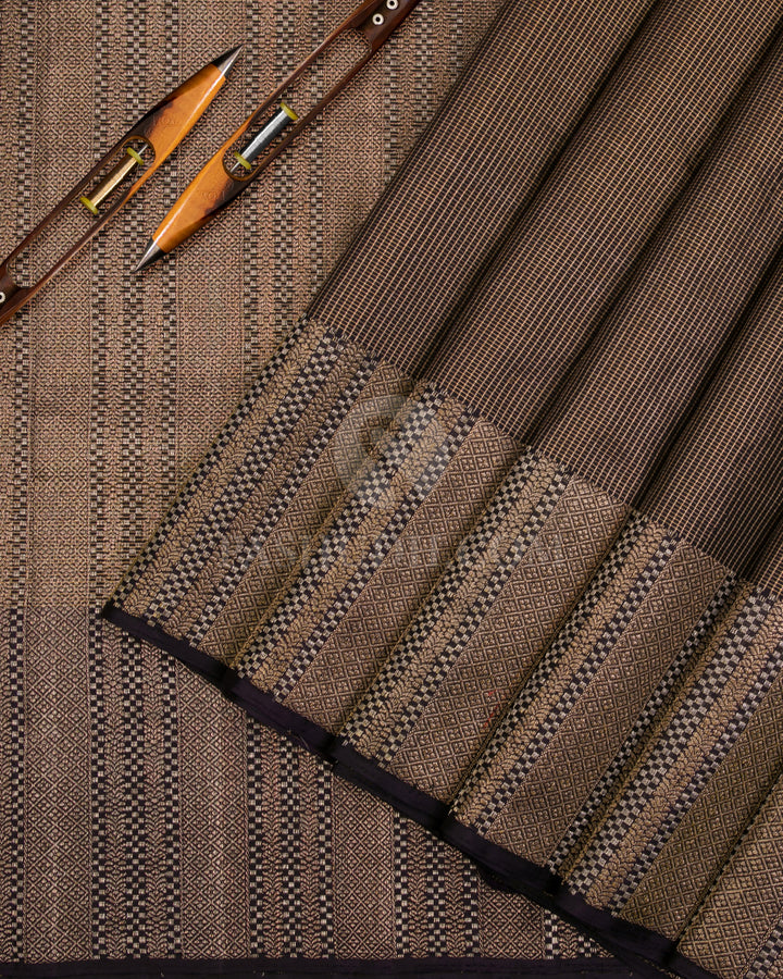 Aubergine and Purple Shot Back Kanjivaram Silk Saree - S1091(A) - View 2