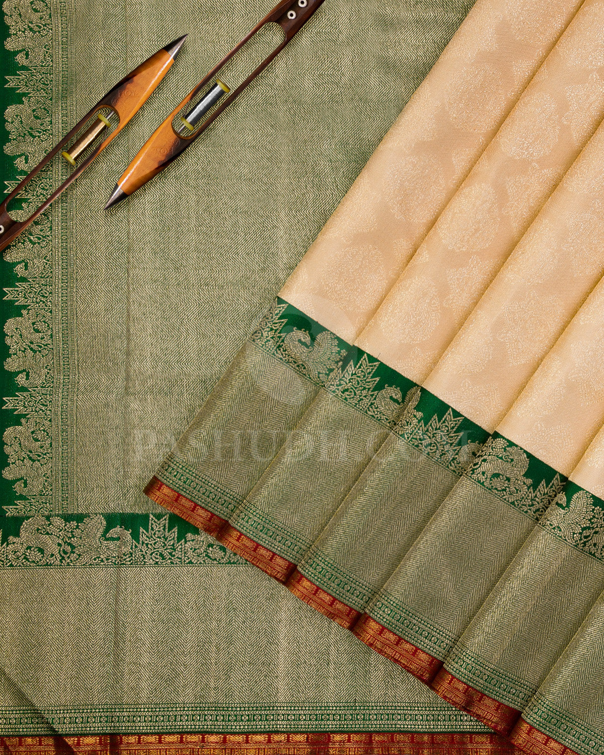 Ivory and Dark Green Kanjivaram Silk Saree - S955