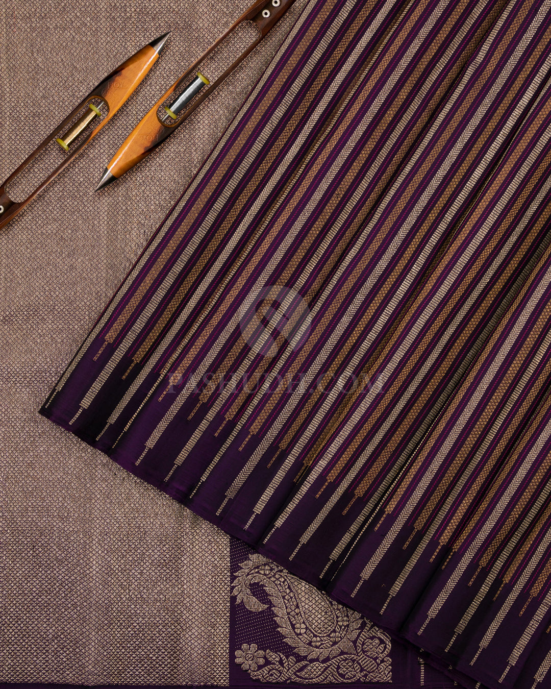 Dark Violet Borderless Kanjivaram Silk Saree - S800-View 3