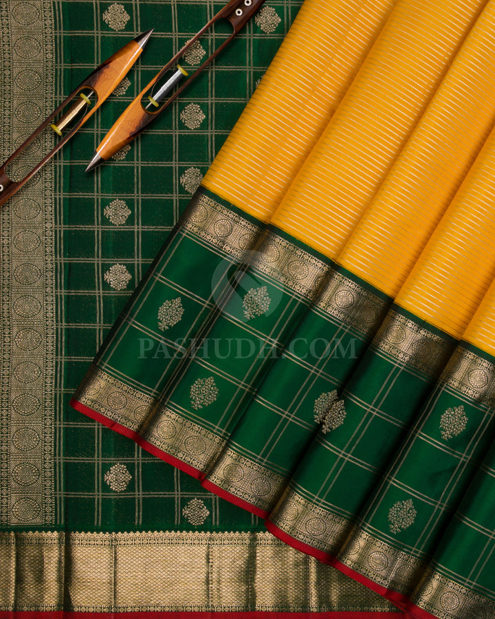 Mango Yellow & Dark Green Kanjivaram Silk saree - S1078(A) - View 2