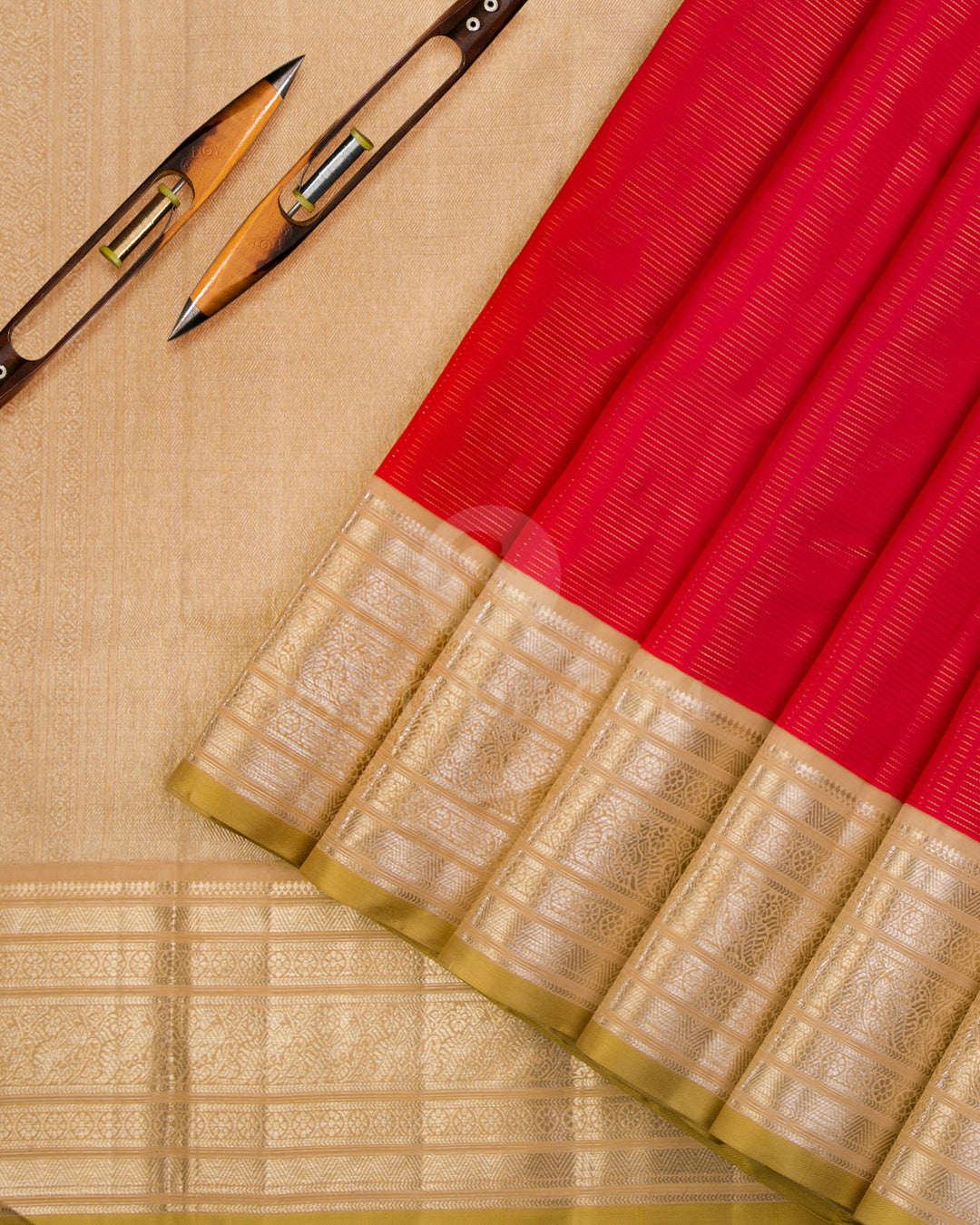 Red & Beige Kanjivaram Silk Saree - S909 - View 3