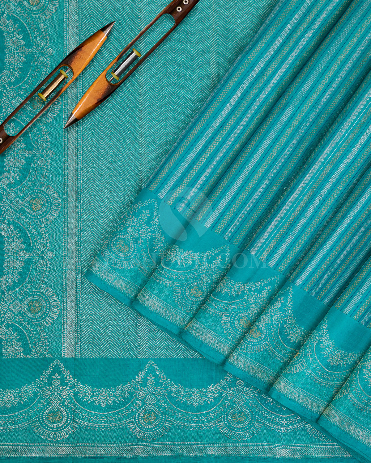 Turquoise Blue And Bright Blue Kanjivaram Silk Saree - S1115(B) - View 2