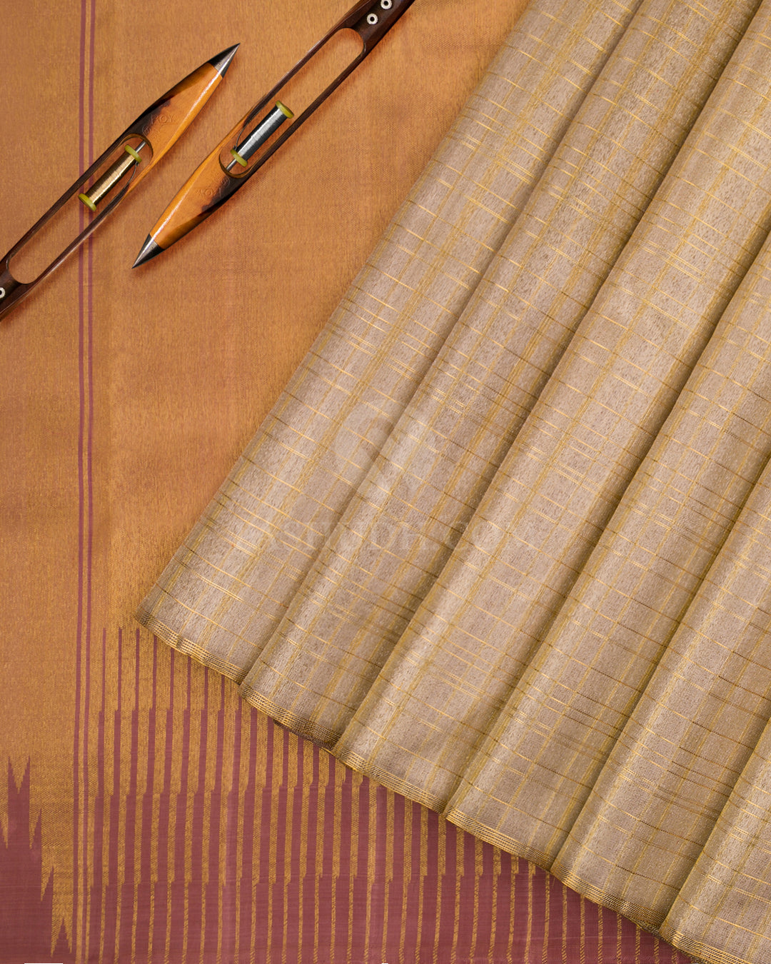 Gold & Brown Shimmer Organza Kanjivaram Silk Borderless Saree - S810 - View 3