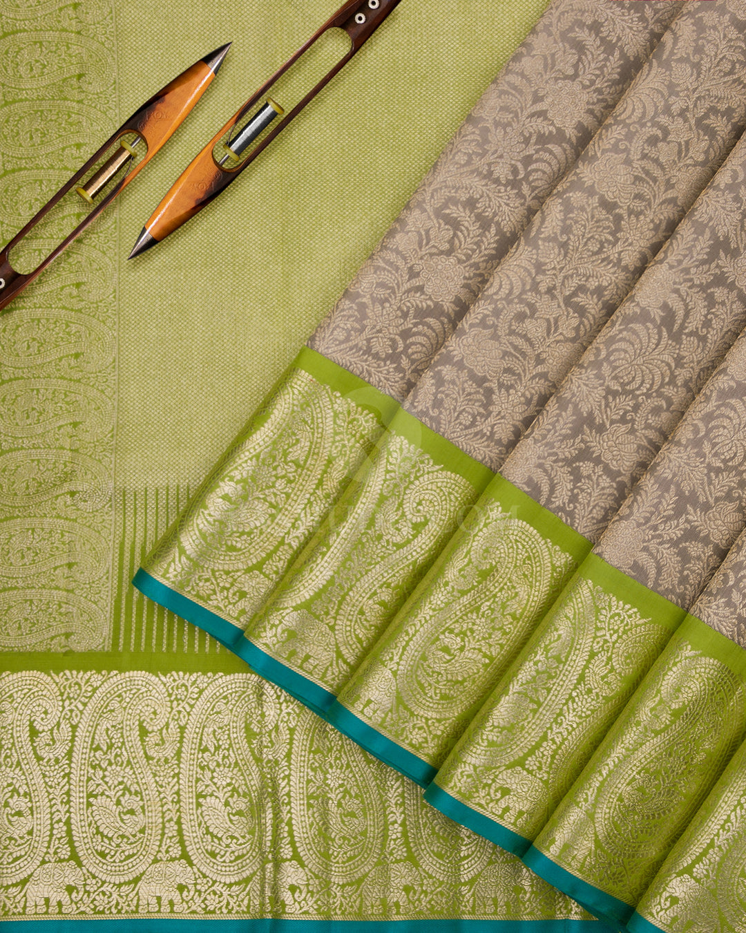 Grey and Mehendi Green Pure Zari Kanjivaram Silk Saree - S738 - View 3