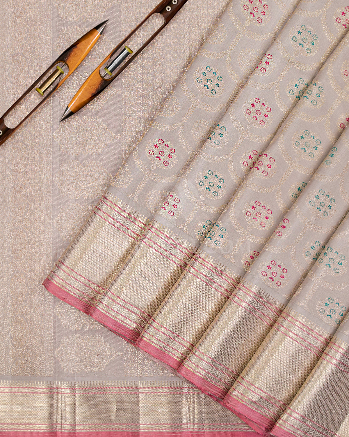 Ash Grey And Baby Pink Kanjivaram Silk Saree - S1052(B) - View 2