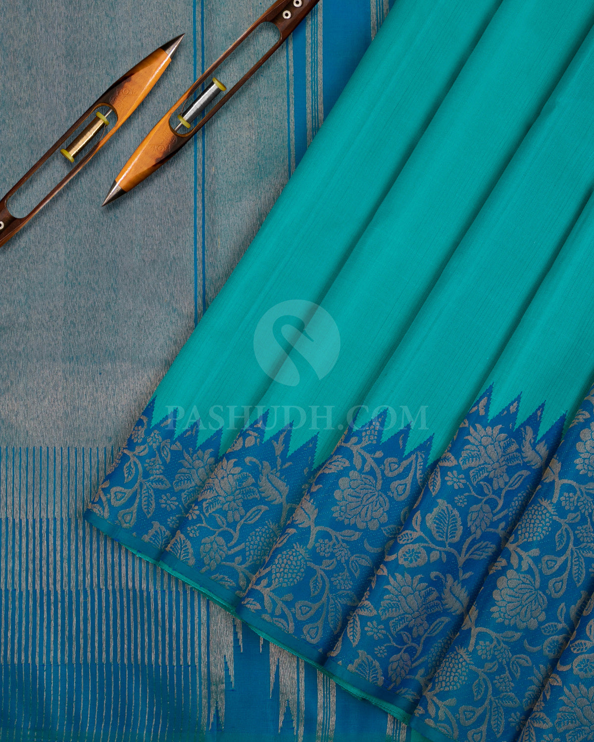 Turquoise Blue & Peacock Blue Rising Border Kanjivaram Silk Saree - S1063(A) - View 2