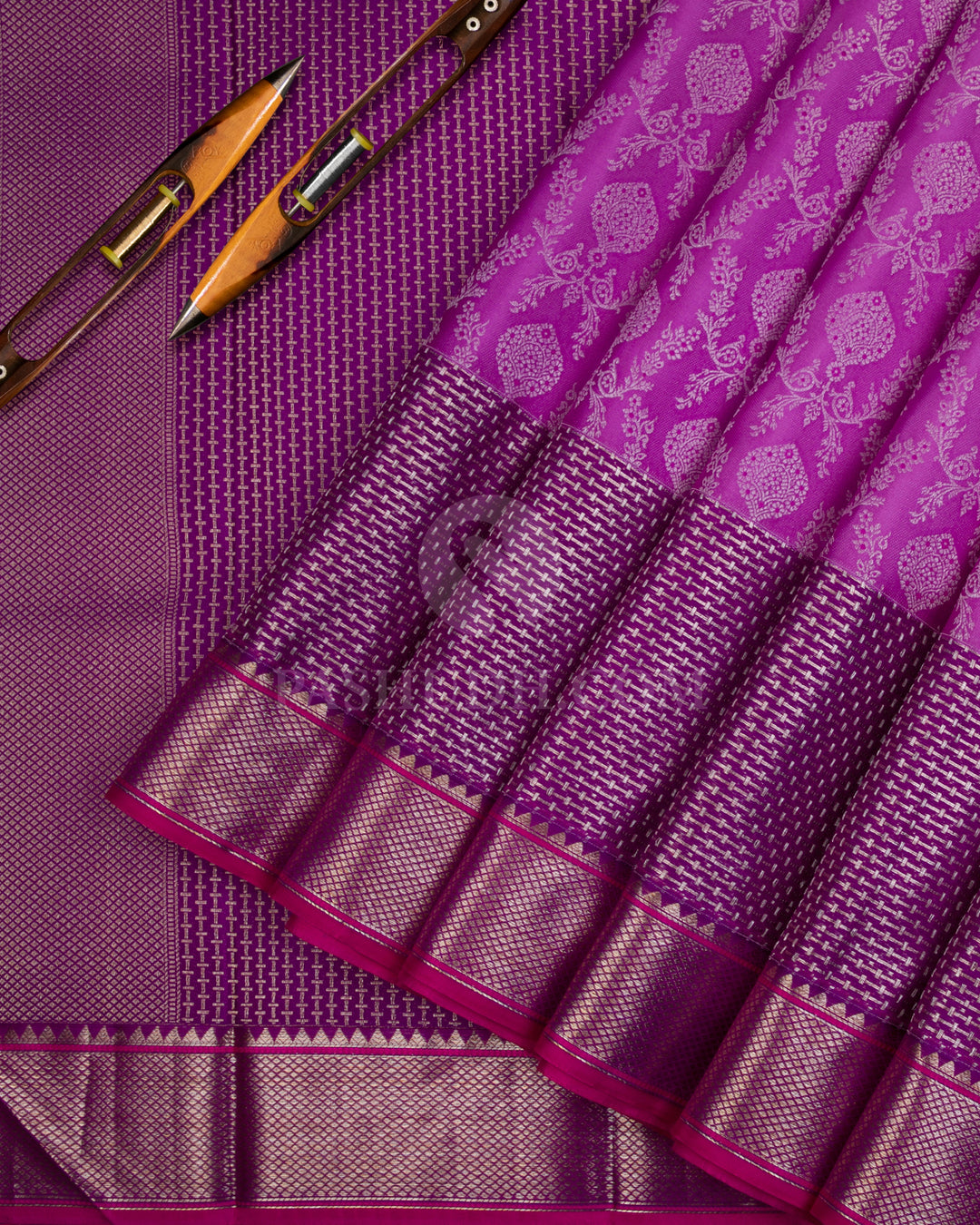 Lavender and Violet Kanjivaram Silk Saree - DT260(A) - View 1
