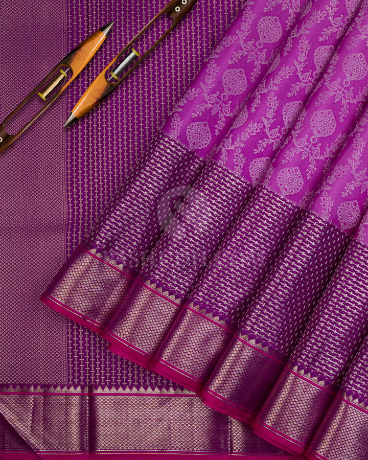 Lavender and Violet Kanjivaram Silk Saree - DT260(A) - View 1