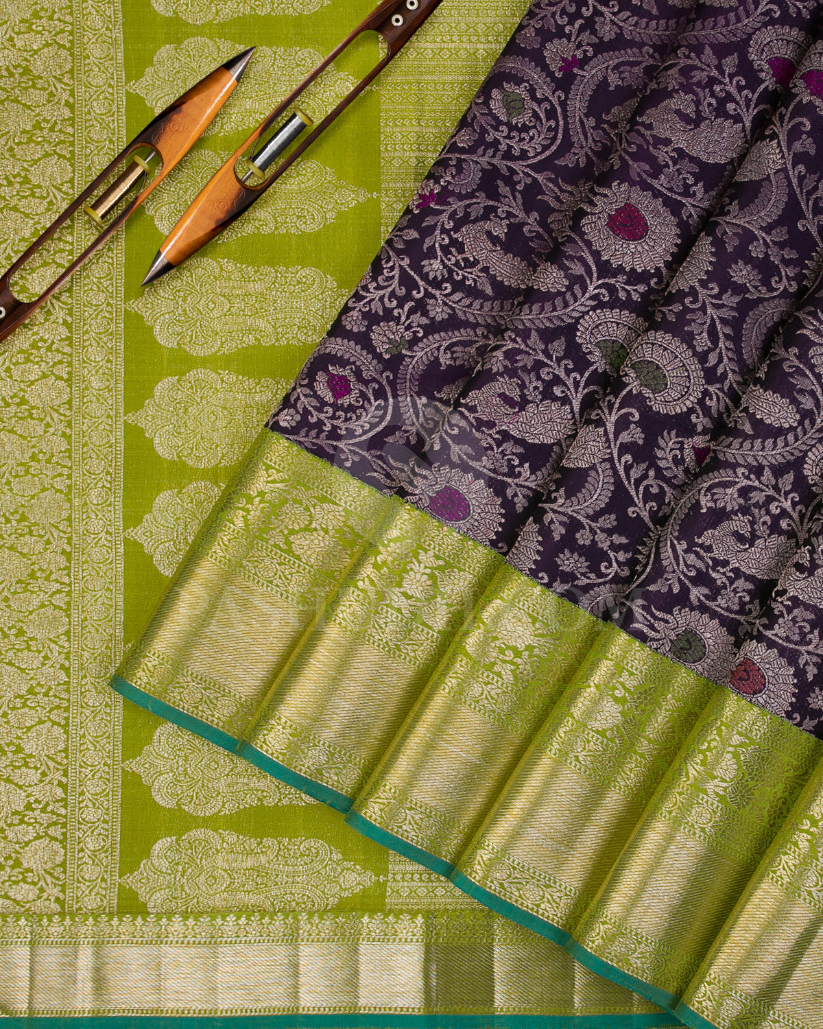 Dark Purple And Parrot Green Kanjivaram Silk Saree - S1197(A) - View 2