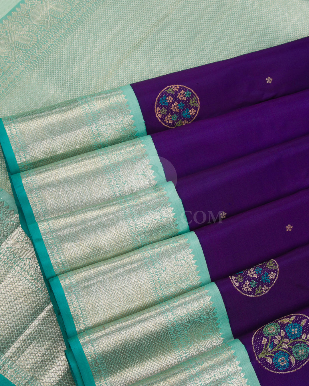 Royal Blue & Sky Blue Kanjivaram Silk Saree - S1127(A) - View 4