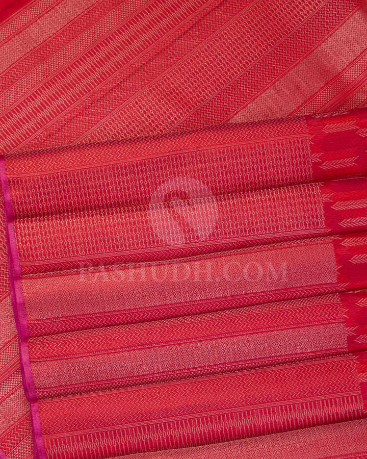 Red Kanjivaram Silk Saree - D521(E) - View 3