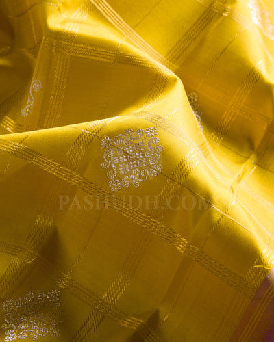 Tuscany Yellow And Lavender Traditional Kanjivaram Silk Saree 