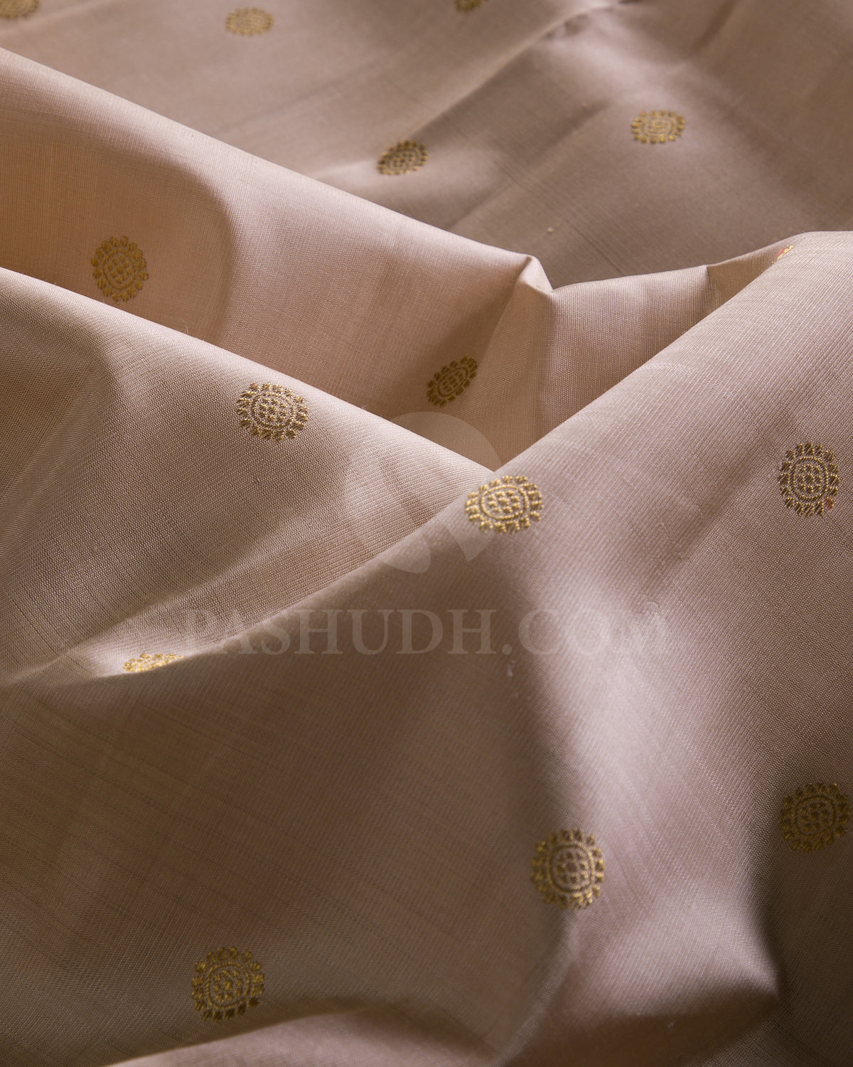 Almond White, Deep Purple And Rust Orange Traditional Kanjivaram Silk Saree - K18