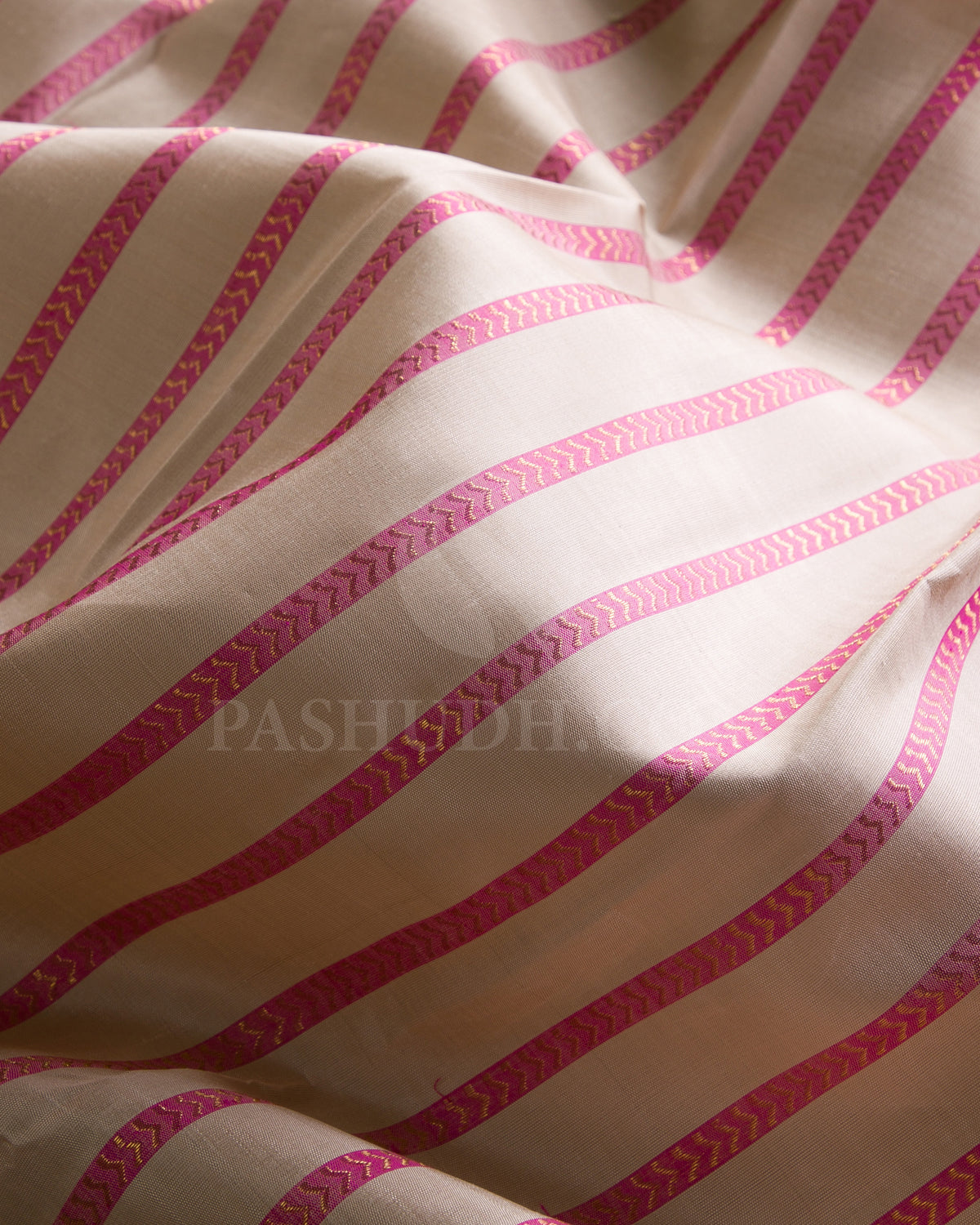 Almond and Pink Borderless Kanjivaram Silk Saree - K11