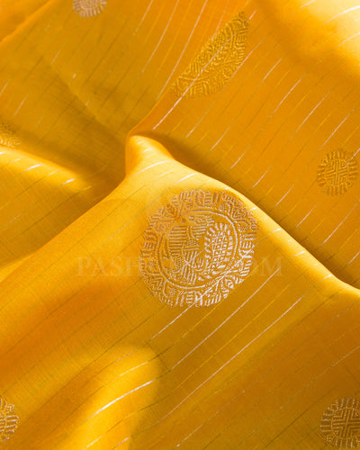 Turmeric Yellow And Peach Traditional Kanjivaram Silk Saree - AK2