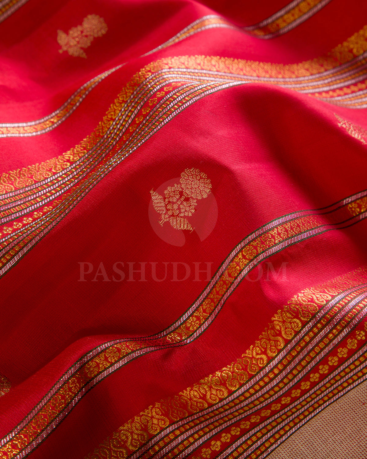 Bright Red And Ivory Kanjivaram Silk Saree - S1333(A)