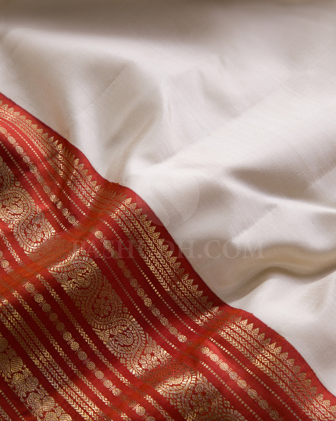 Off White And Brick Red Kanjivaram Silk Saree - S1302(A)