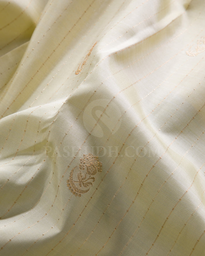 Ivory And Bottle Green Kanjivaram Silk Saree- S981(C)