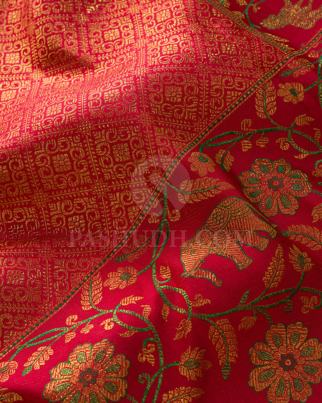 Red Bridal Kanjivaram Silk Saree-S1727(B)
