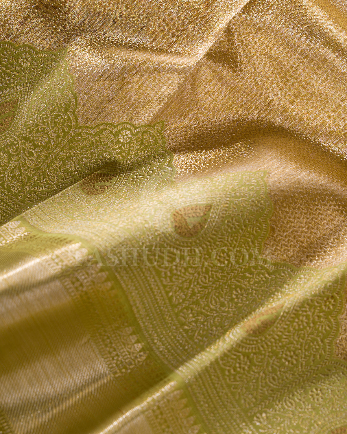 Gold And Leaf Green Shimmer Organza Kanjivaram Silk Saree - S1175(D)