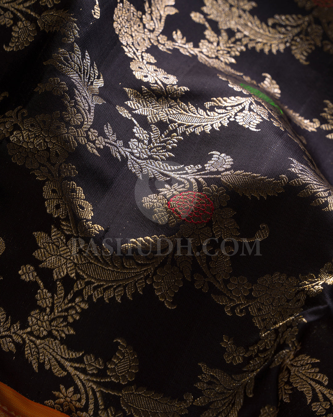 Black And Orange Kanjivaram Silk Saree - S1350(B)