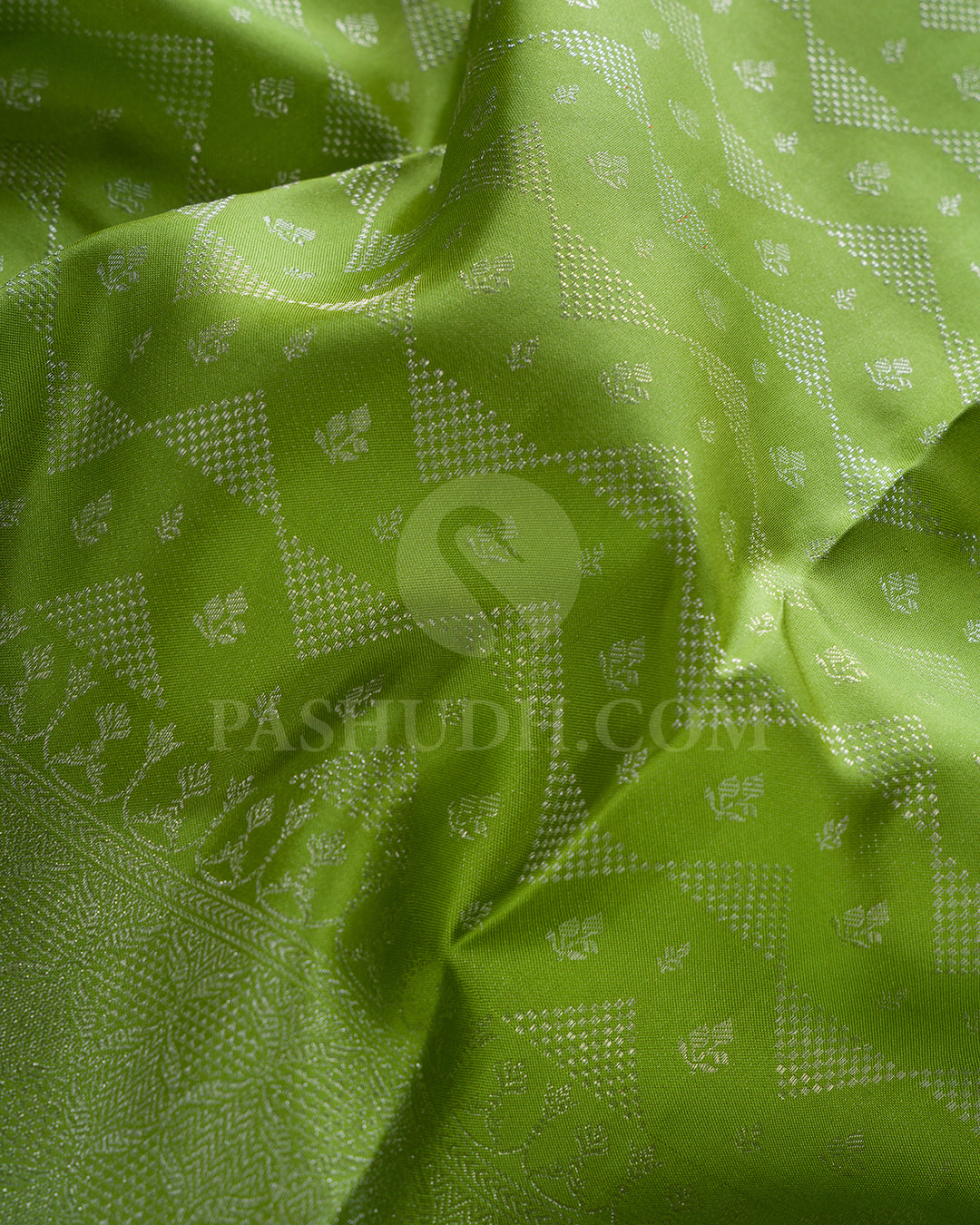 Parrot Green Kanjivaram Silk Saree - DT298(A)