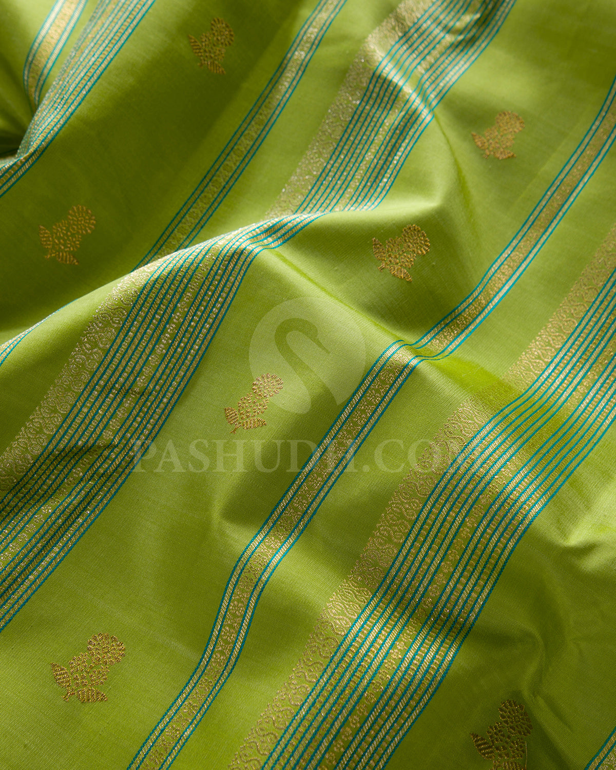 Parrot Green Kanjivaram Silk Saree - S1364(A)